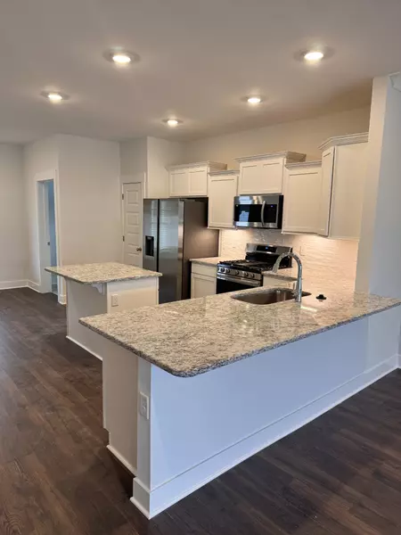 5807 Shoreline Drive, Rockvale, TN 37153