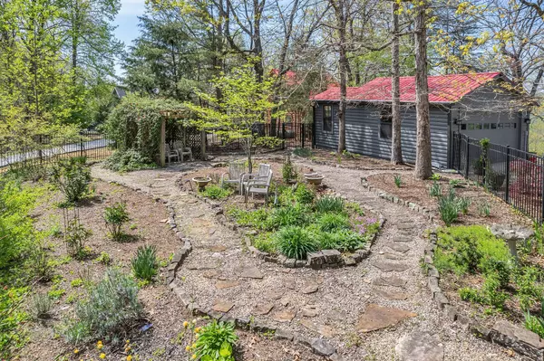 Monteagle, TN 37356,1841 Laurel Lake Dr