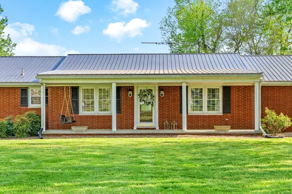 Elkton, KY 42220,1435 E Jeff Davis Hwy