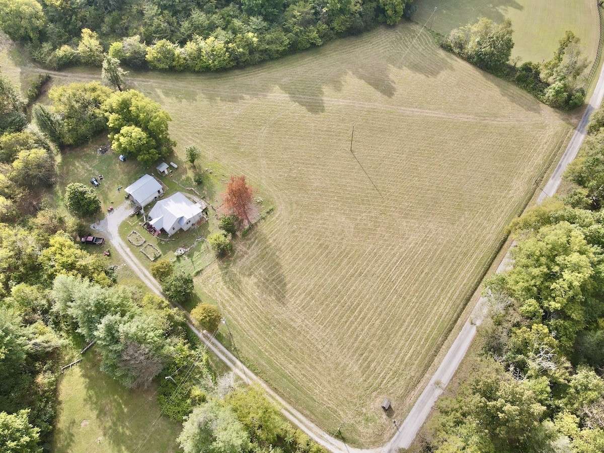 Bradyville, TN 37026,1634 Gilley Hill Rd