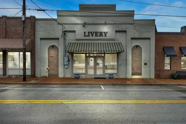 122 N Jefferson St, Winchester, TN 37398