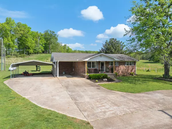 Bath Springs, TN 38311,1012 Highway 69 #S