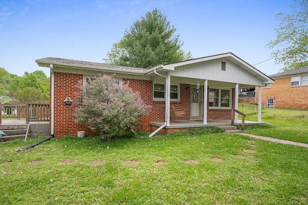 Livingston, TN 38570,404 Oakley St