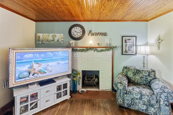 Westmoreland, TN 37186,1164 Hirestown Rd