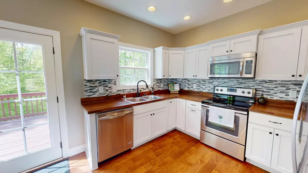 2570 Alex Overlook Way, Clarksville, TN 37043
