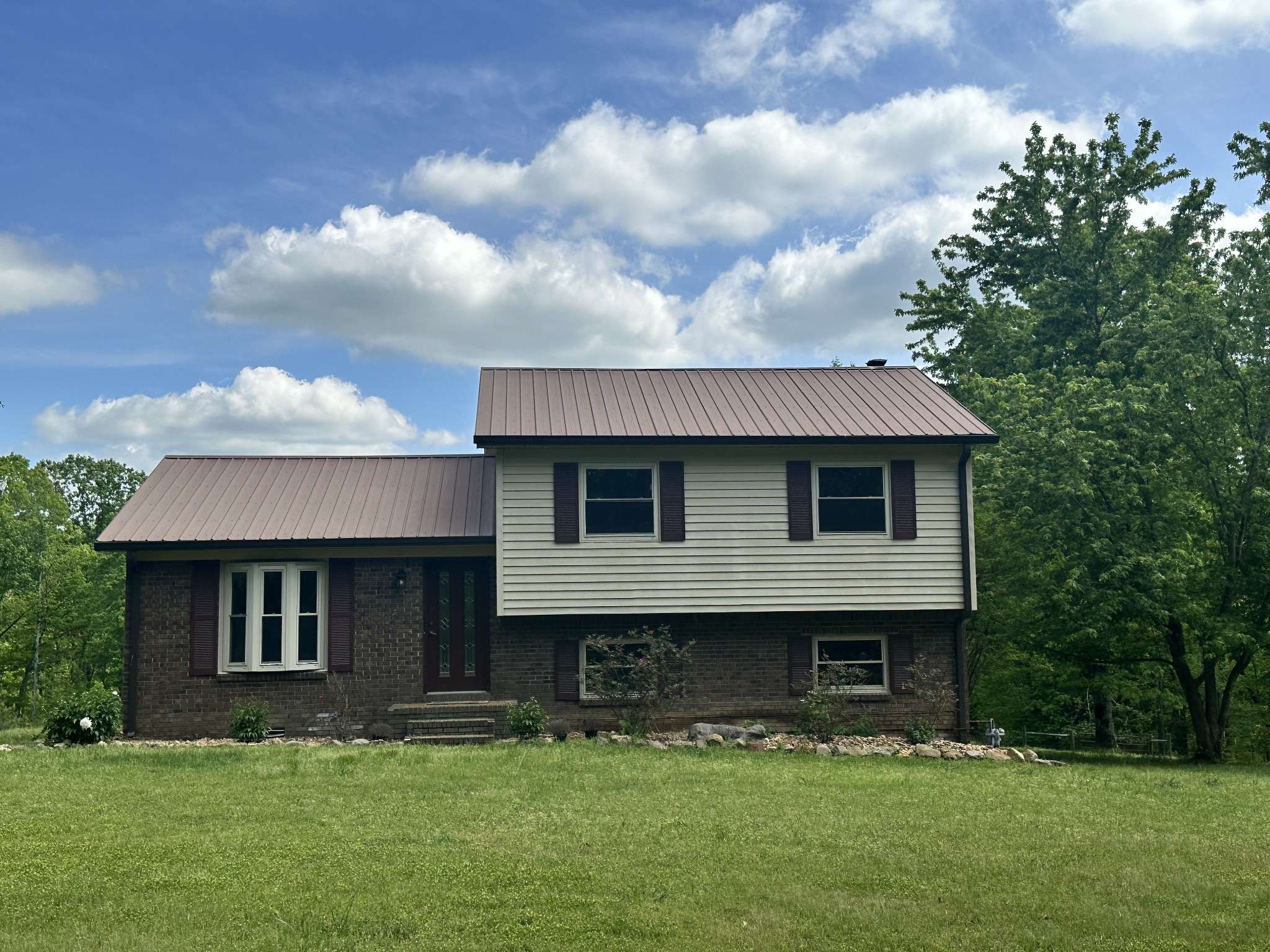 Waverly, TN 37185,695 Bucket Branch Rd