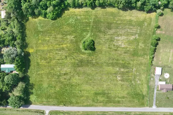 Bradyville, TN 37026,2 Dickens Hill Rd