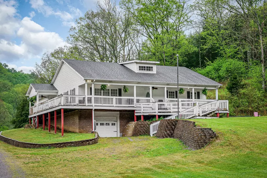 341 Pumpkin Hollow Rd, Liberty, TN 37095