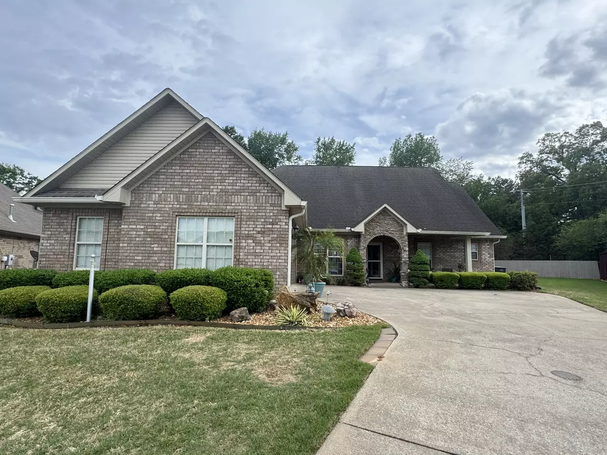 Florence, AL 35633,212 Sherborne Ct