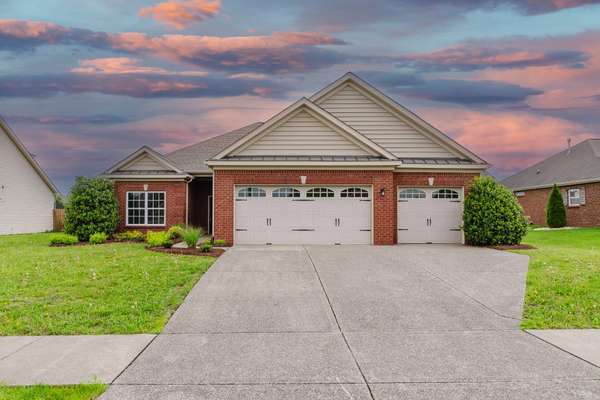 494 Callie Ave, Gallatin, TN 37066