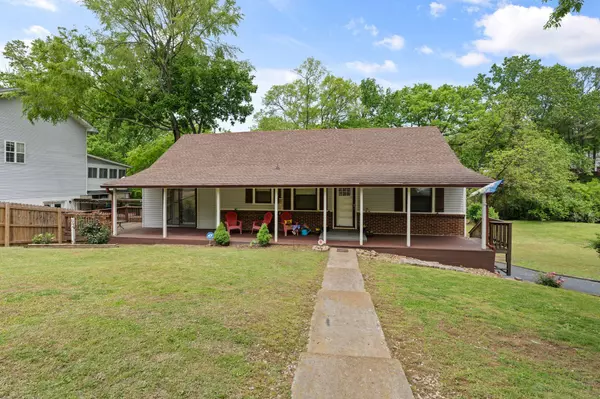 1220 Coarsey Dr,  Nashville,  TN 37217