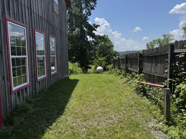 Stewart, TN 37175,11175 Highway 147