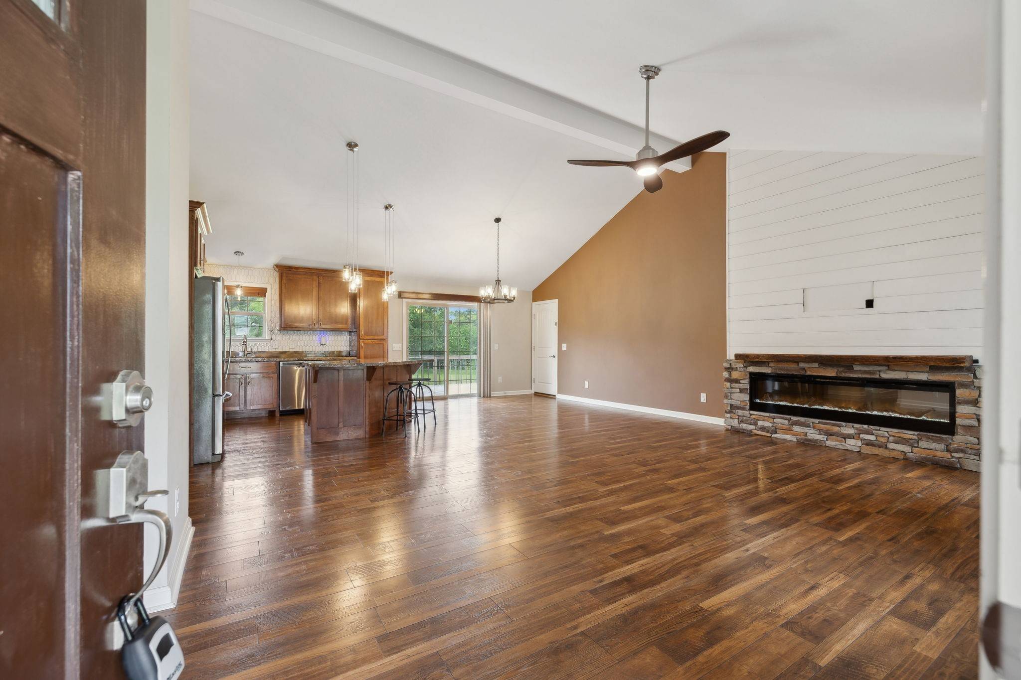 Lawrenceburg, TN 38464,101 Cole Cir
