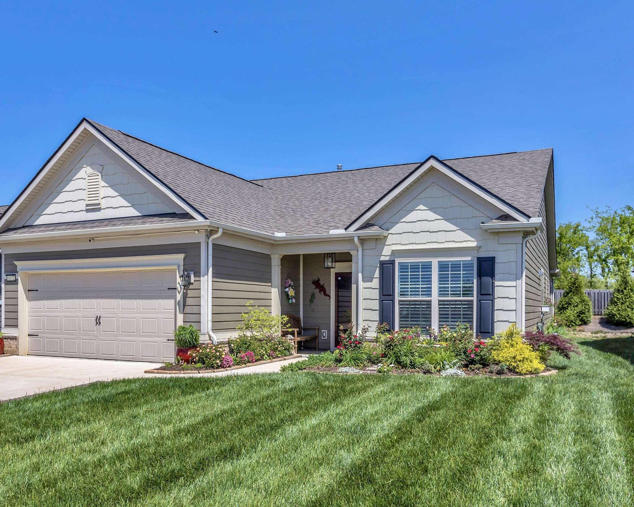 1072 Sumner Grv, Spring Hill, TN 37174