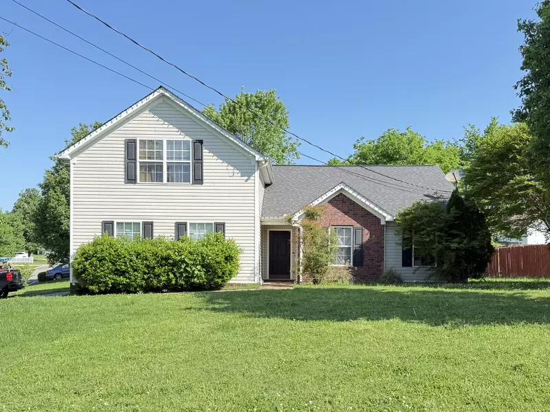 914 Lavergne Ln, La Vergne, TN 37086