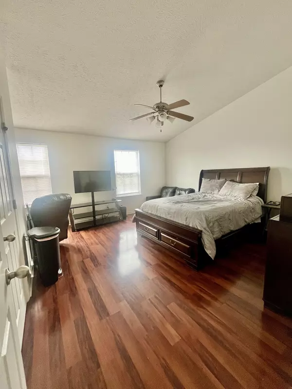 La Vergne, TN 37086,4052 George Buchanan Dr