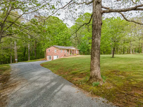 Nunnelly, TN 37137,7651 Pinewood Rd