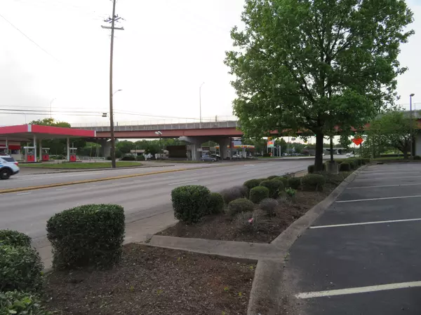 Goodlettsville, TN 37072,708 Rivergate Pkwy