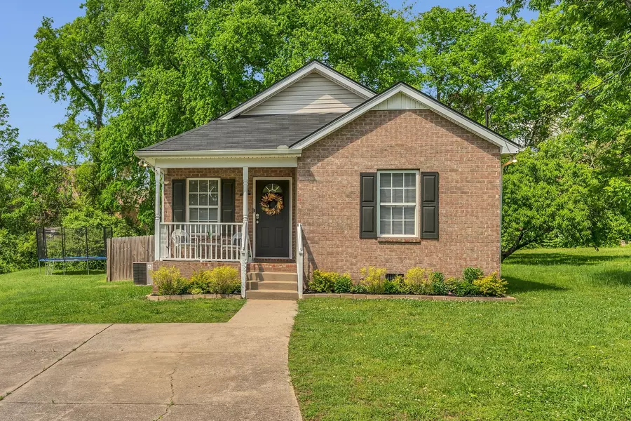 426 Hadleys Bend Blvd, Old Hickory, TN 37138