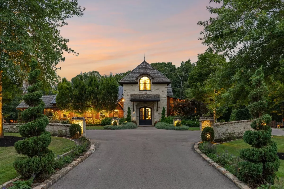 Franklin, TN 37064,5715 Greenbrier Rd