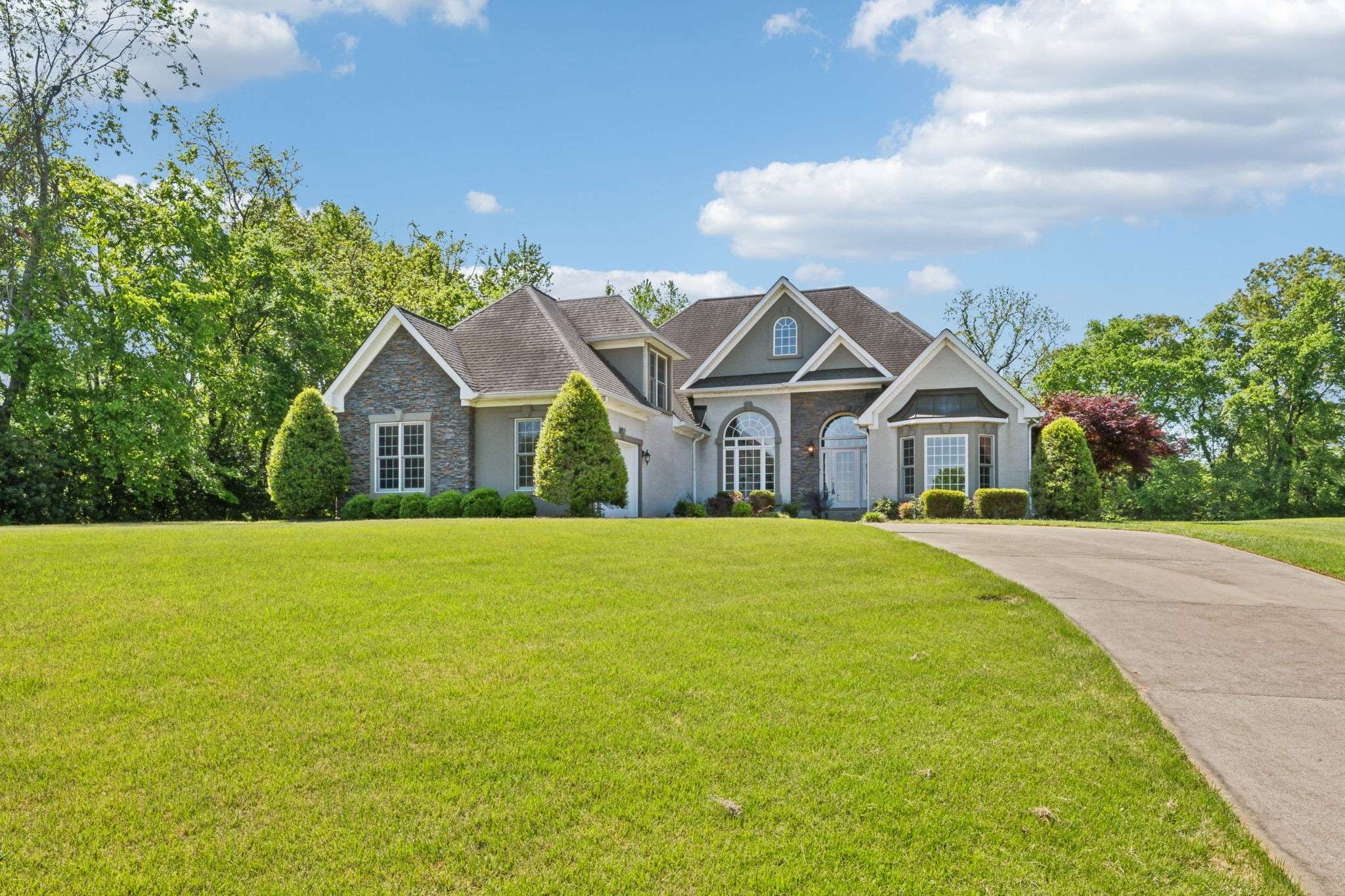 Clarksville, TN 37043,417 Lake Pointe Dr