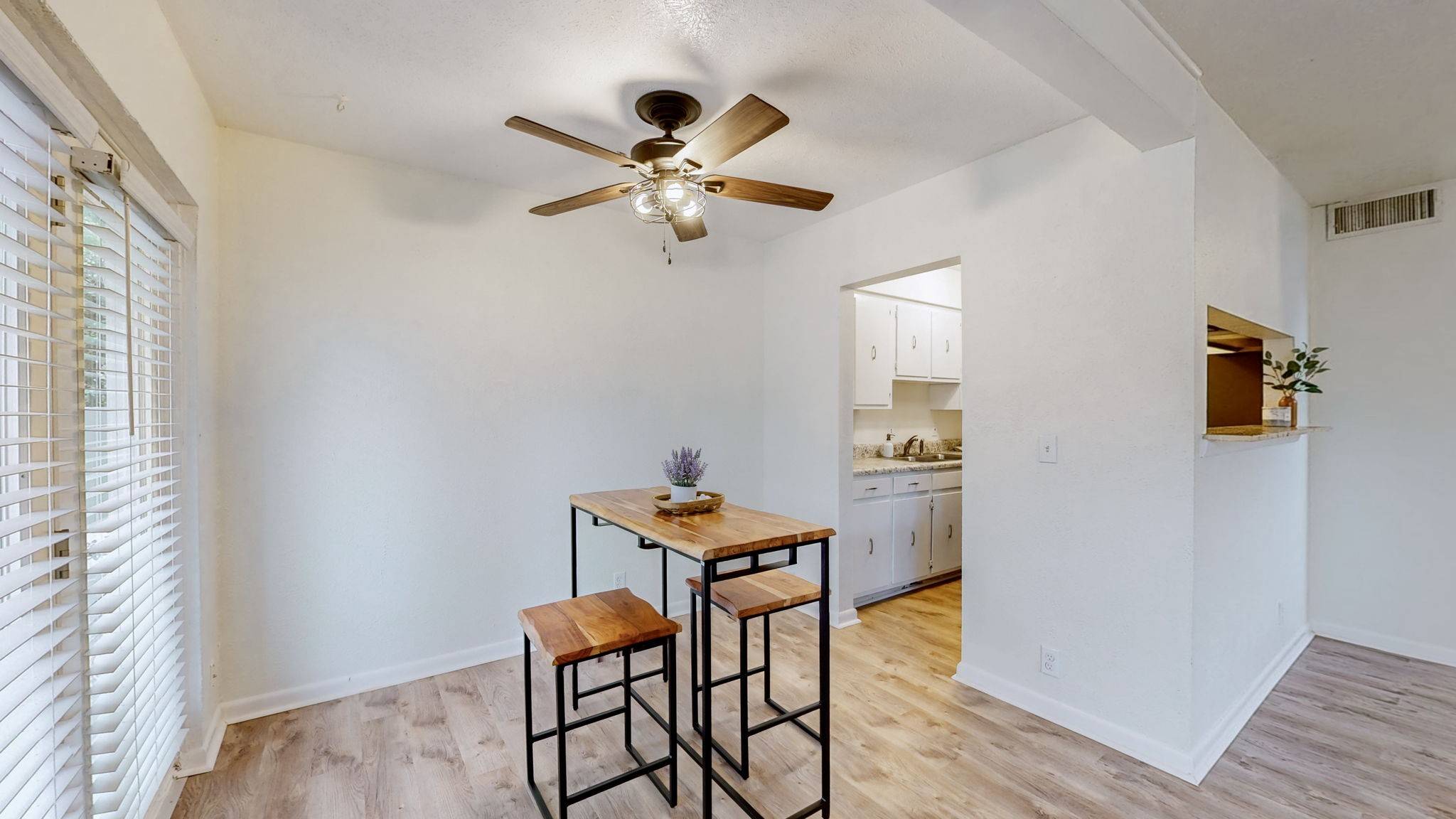 Nashville, TN 37221,810 Bellevue Rd #233
