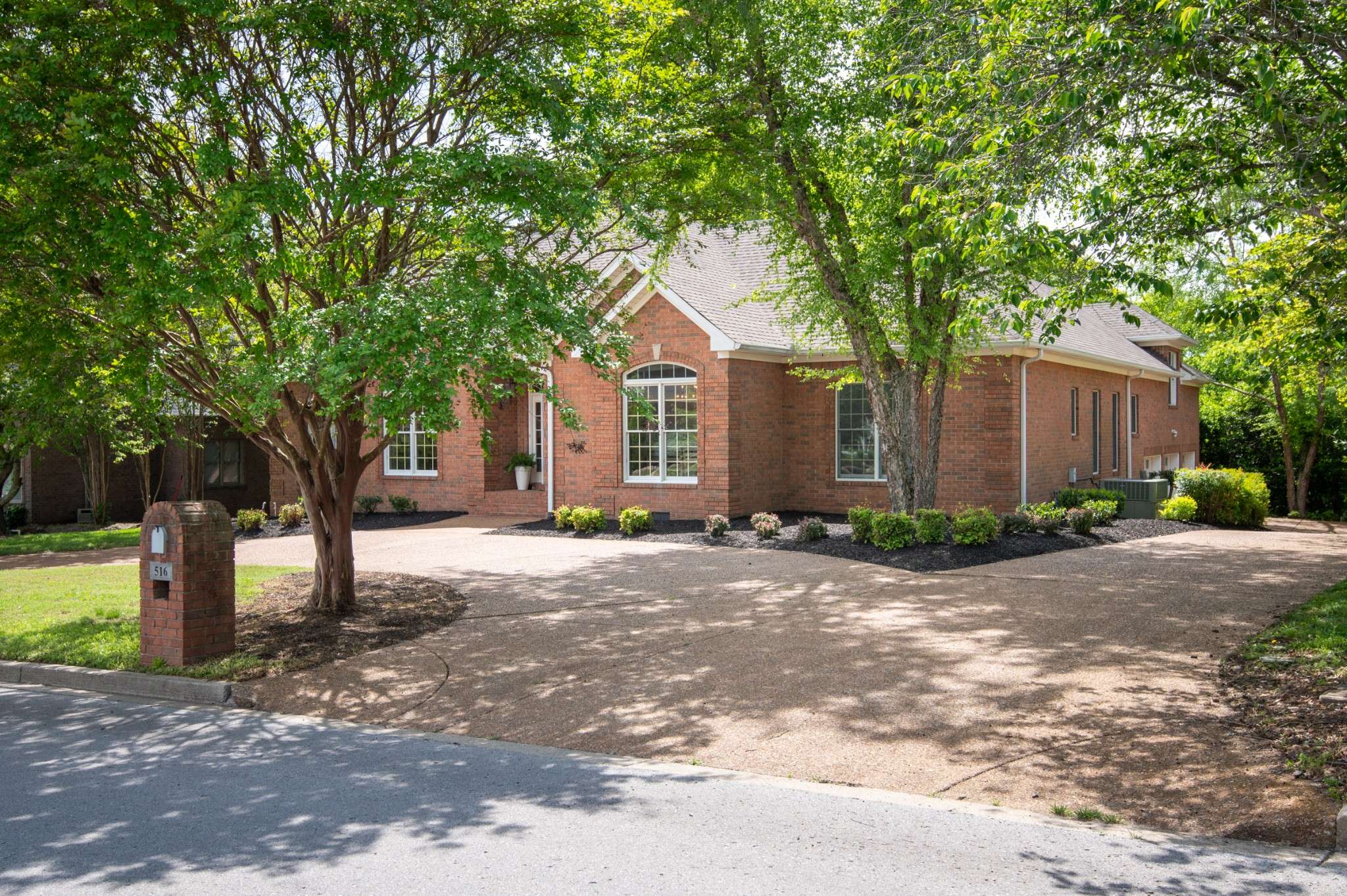 Lebanon, TN 37087,516 Five Oaks Blvd