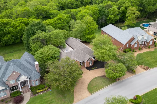 Lebanon, TN 37087,516 Five Oaks Blvd