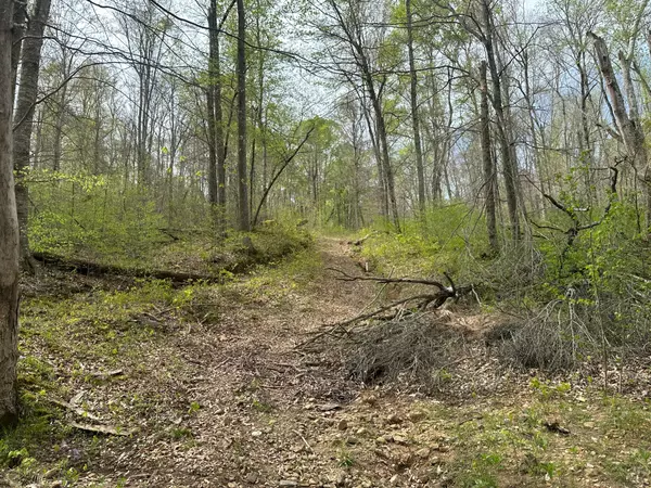 Dickson, TN 37055,2 Cave Branch