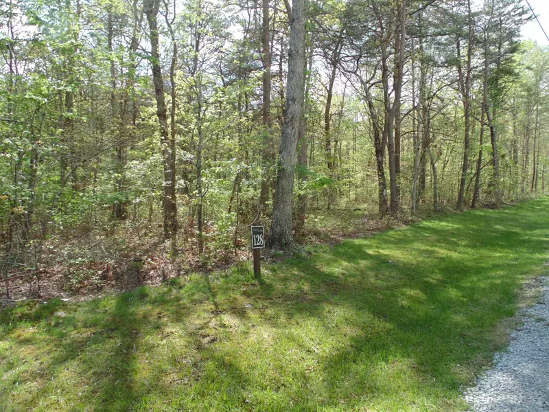 128 Timberwood Tr, Monteagle, TN 37356