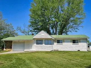 Livingston, TN 38570,204 Lake St #SE