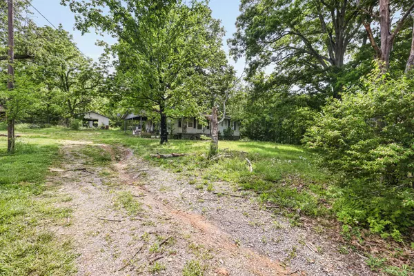 Murfreesboro, TN 37128,11225 Franklin Rd