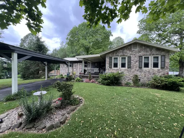 Tracy City, TN 37387,104 Brown Ln