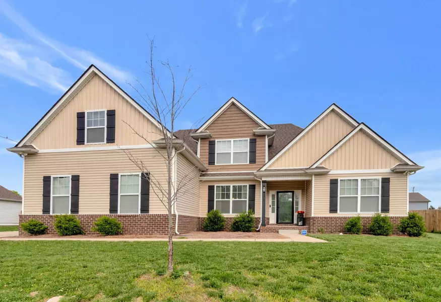 102 Lt Frank Walkup Blvd, La Vergne, TN 37086