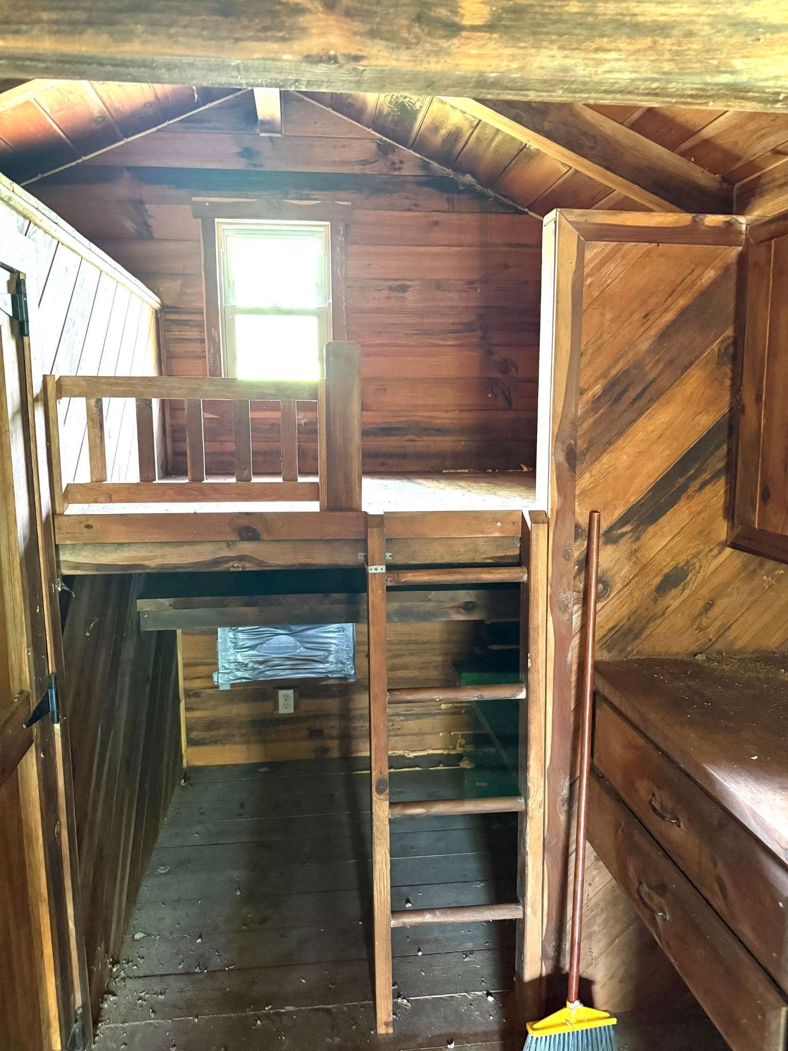 Pleasant Shade, TN 37145,221 Friendship Hollow Rd #S