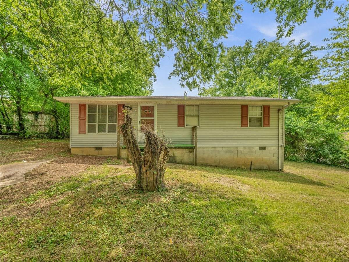115 Cameron Dr, Fayetteville, TN 37334