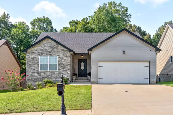 1804 Rains Rd, Clarksville, TN 37042