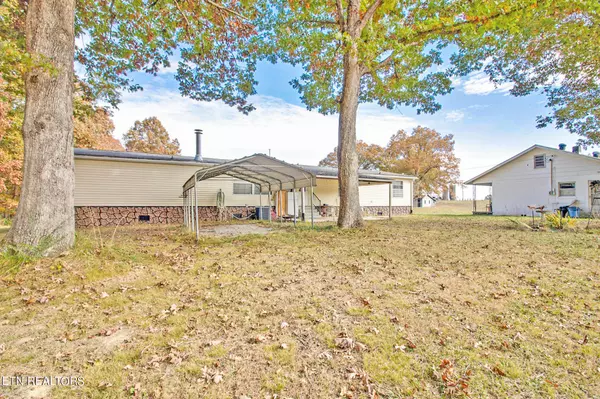 Deer Lodge, TN 37726,4977 Nashville Hwy