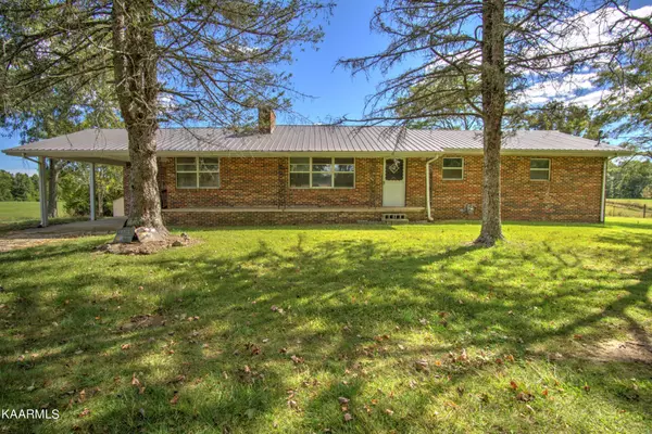 1781 Meister Hills Rd, Deer Lodge, TN 37726