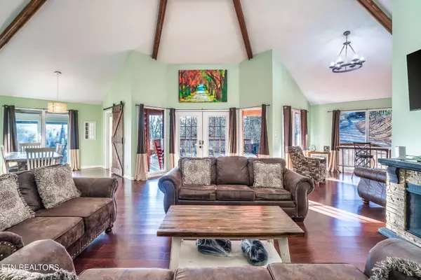 Gatlinburg, TN 37738,1104 Condo Drive