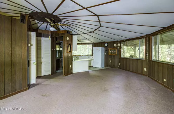 Gatlinburg, TN 37738,4519 E Scenic Dr.