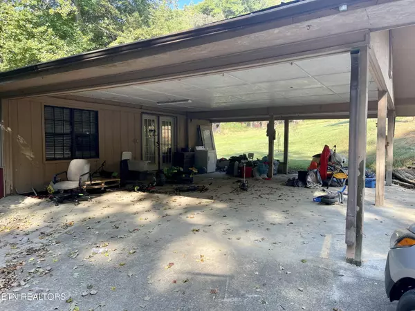 Andersonville, TN 37705,245 N Dark Hollow Rd N Rd