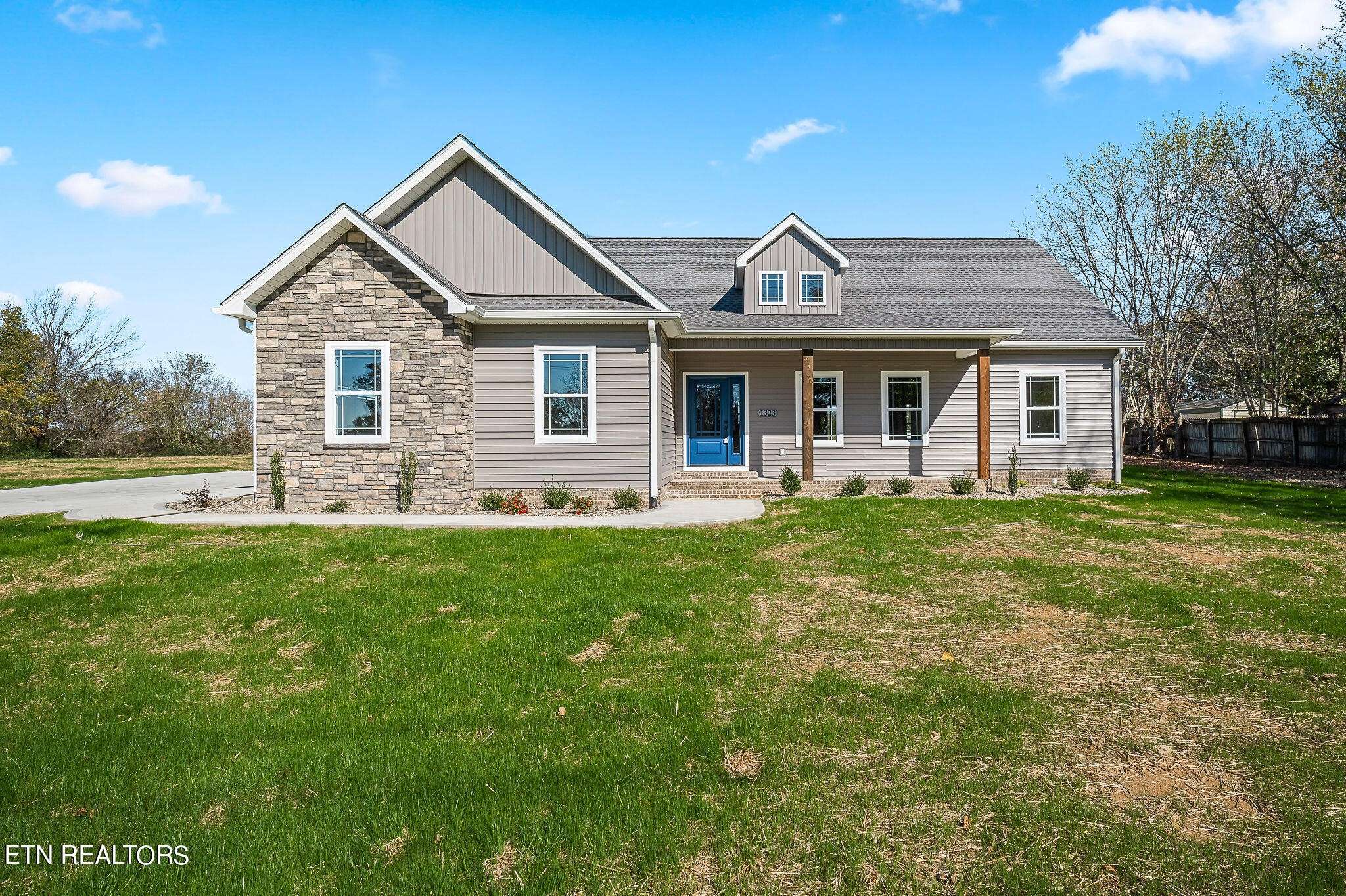 1323 Pippin Rd, Cookeville, TN 38501