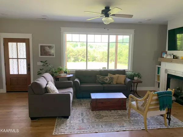 Crab Orchard, TN 37723,935 Bat Town Rd