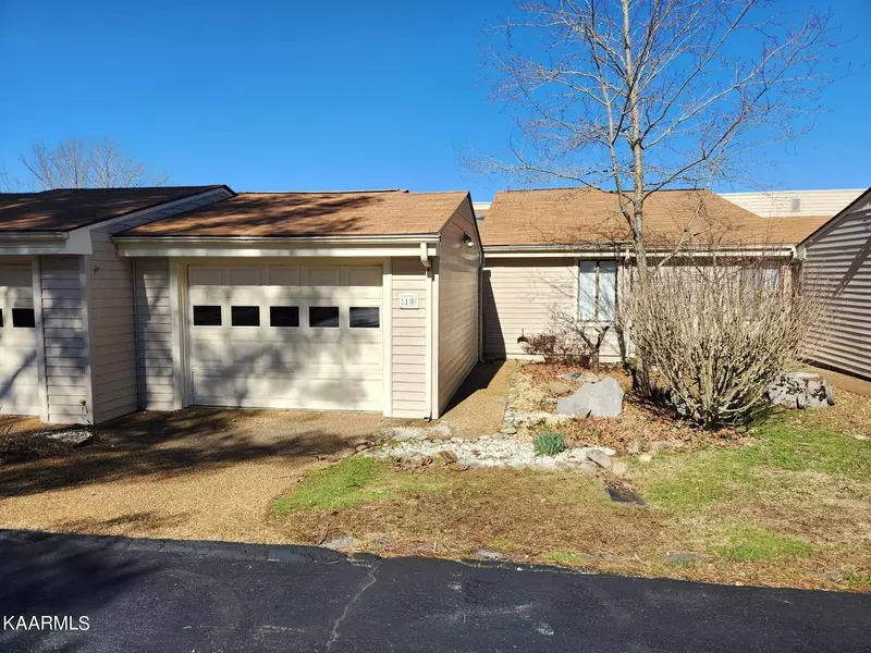 10 Woodland Court, Crossville, TN 38558
