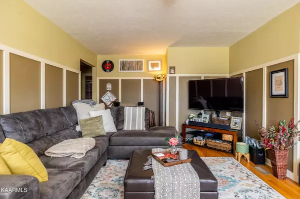 New Market, TN 37820,3109 Blueberry Drive