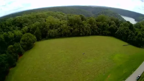 29 Lake Bluff Road, Baxter, TN 38544