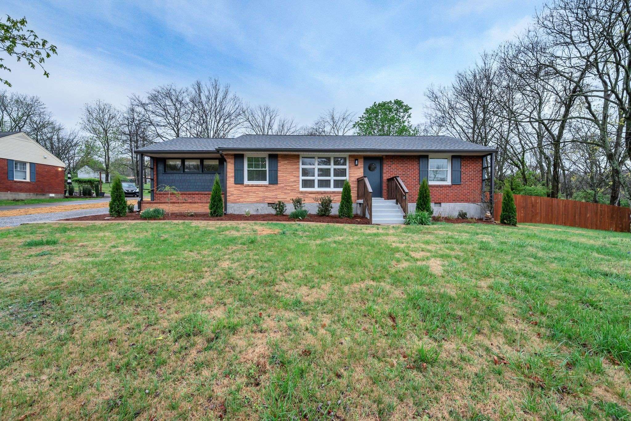 110 S Graycroft Ave, Madison, TN 37115