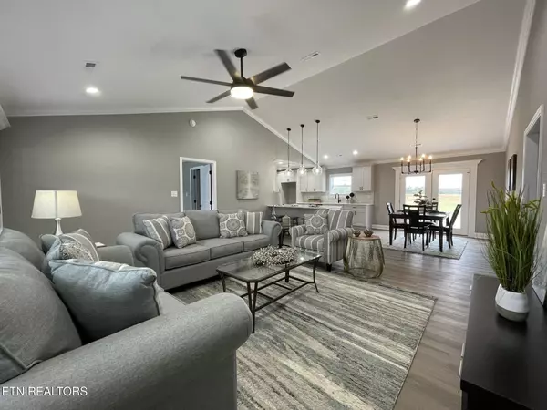 Greenback, TN 37742,5815 Old Niles Ferry Pike