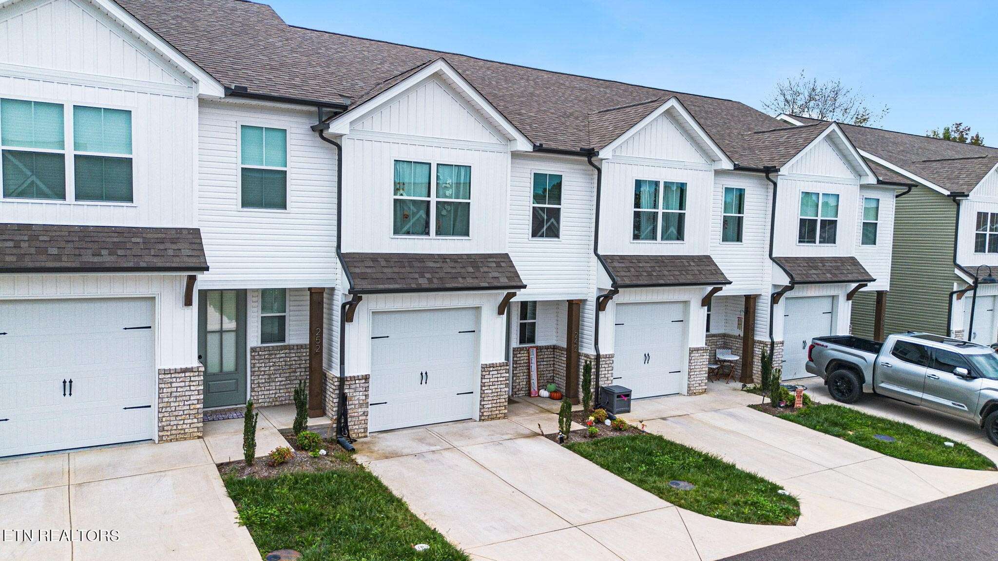 242 Judson Way, Lenoir City, TN 37771